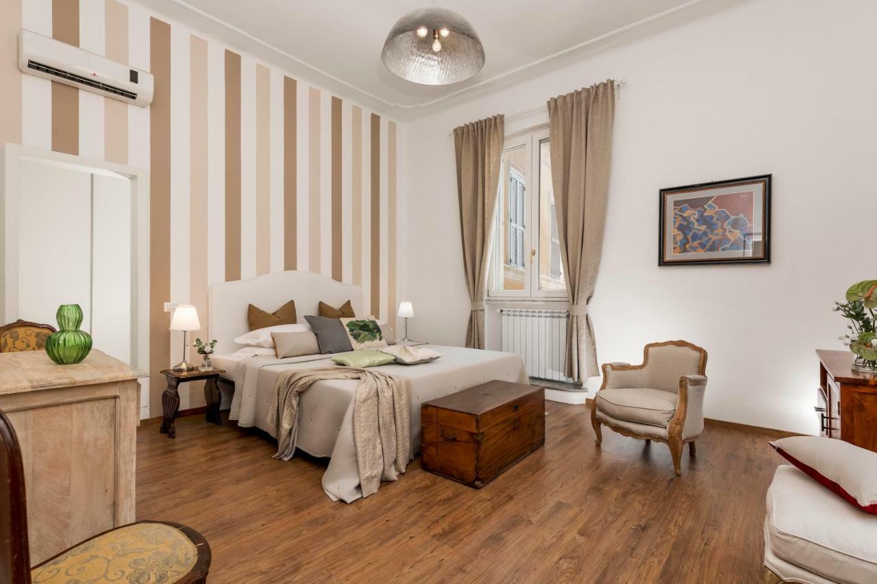 New! Spanish Step Design Apartment ローマ エクステリア 写真