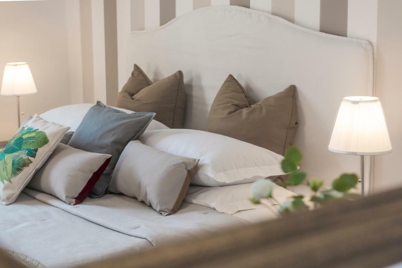New! Spanish Step Design Apartment ローマ エクステリア 写真