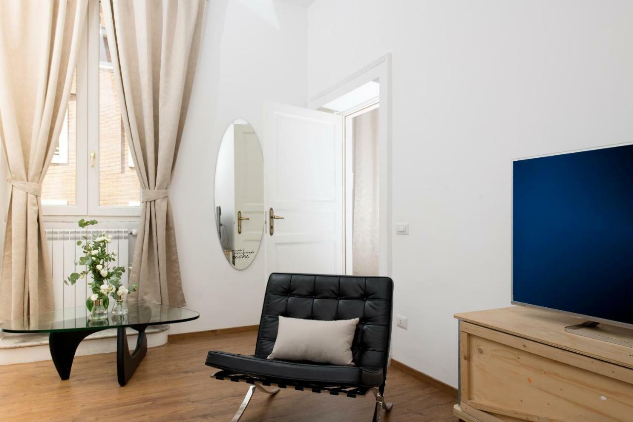New! Spanish Step Design Apartment ローマ エクステリア 写真
