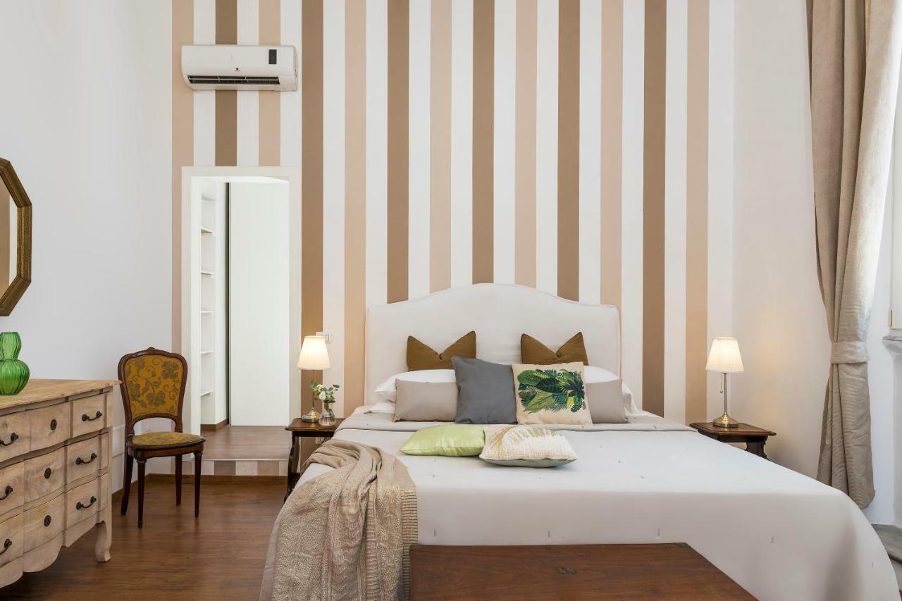 New! Spanish Step Design Apartment ローマ エクステリア 写真