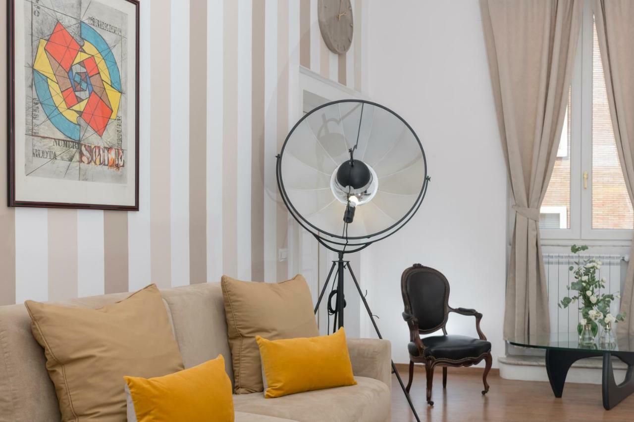 New! Spanish Step Design Apartment ローマ エクステリア 写真